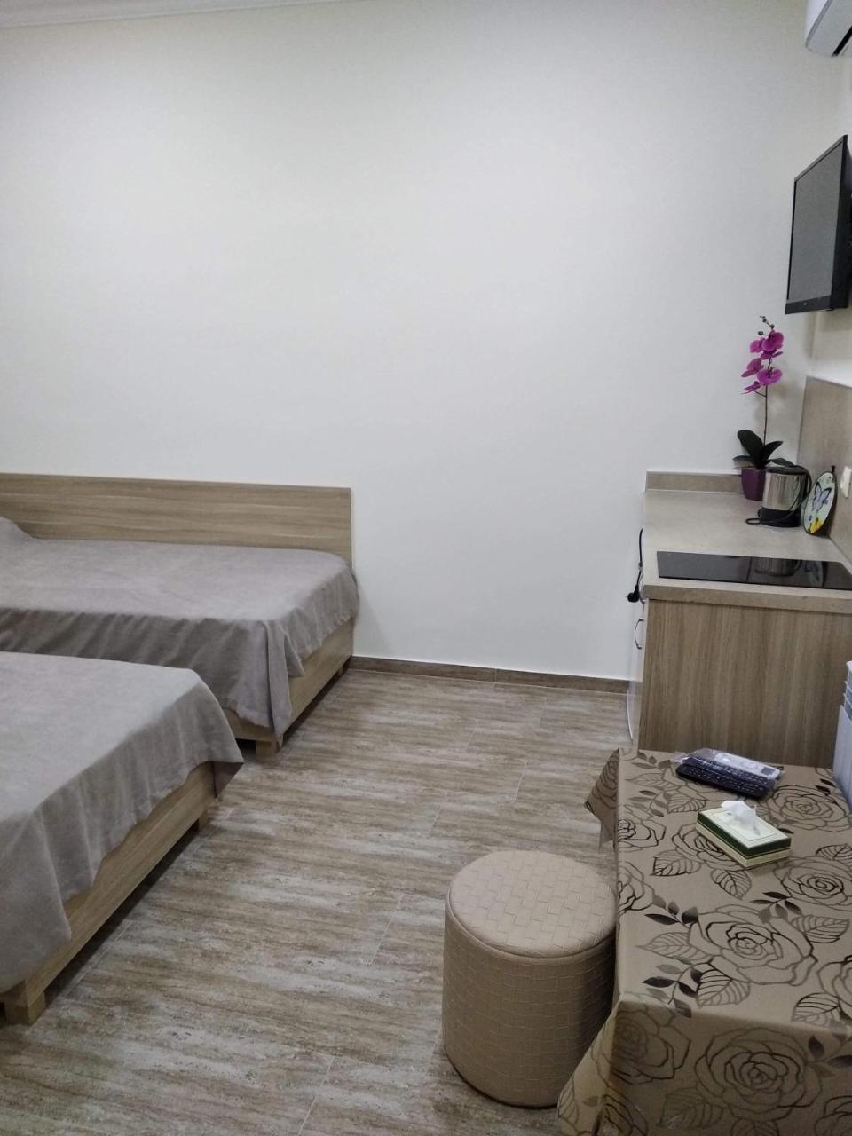 יירבאן Apart Hotel Alex מראה חיצוני תמונה
